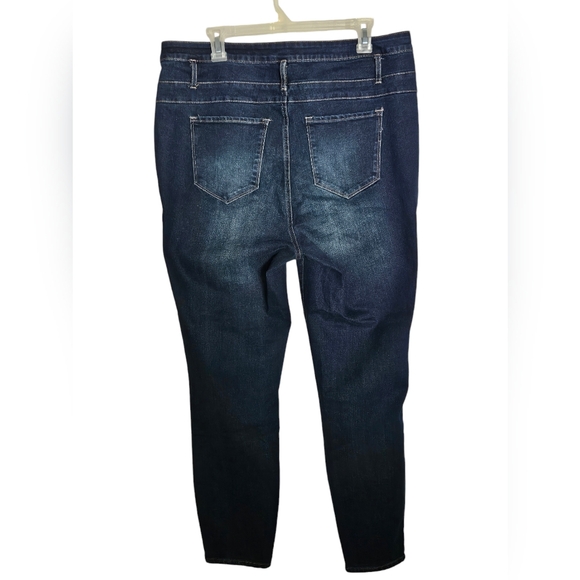 NWOT Refuge+ Womens Dark Wash Triple Button w/Zipper Stretchy Skinny Jeans Sz-16 - Picture 2 of 5